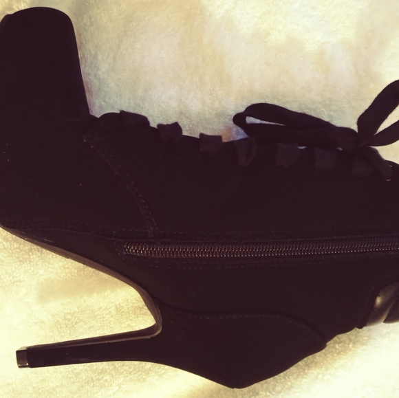 Women's high-heel ankle boots - Picture 10 of 10